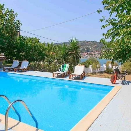 Karavos Villa *