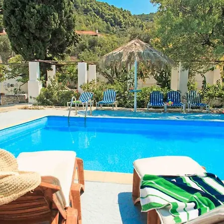 Villa Karavos Skopelos